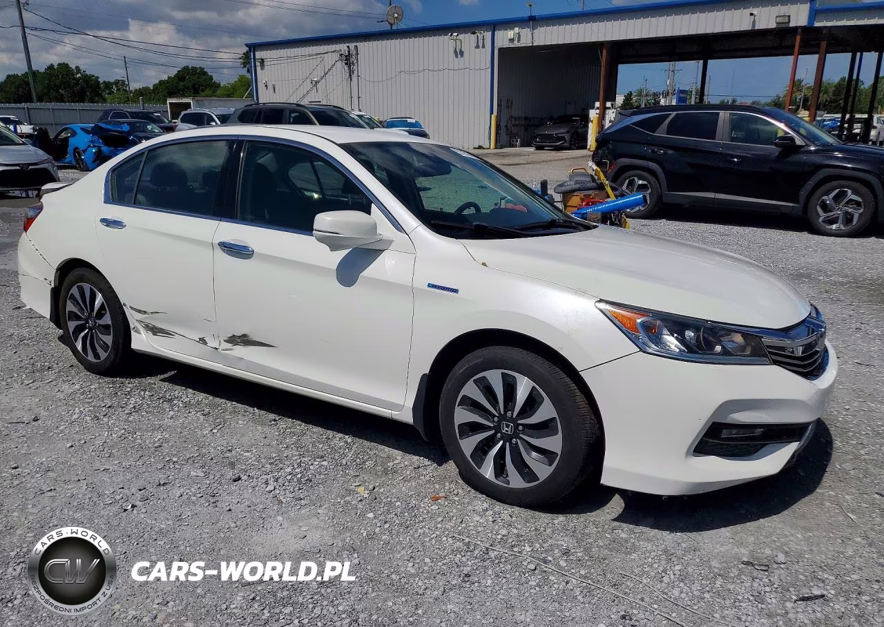 2017 Honda Accord VIN:JHMCR6F30HC005795 - 4