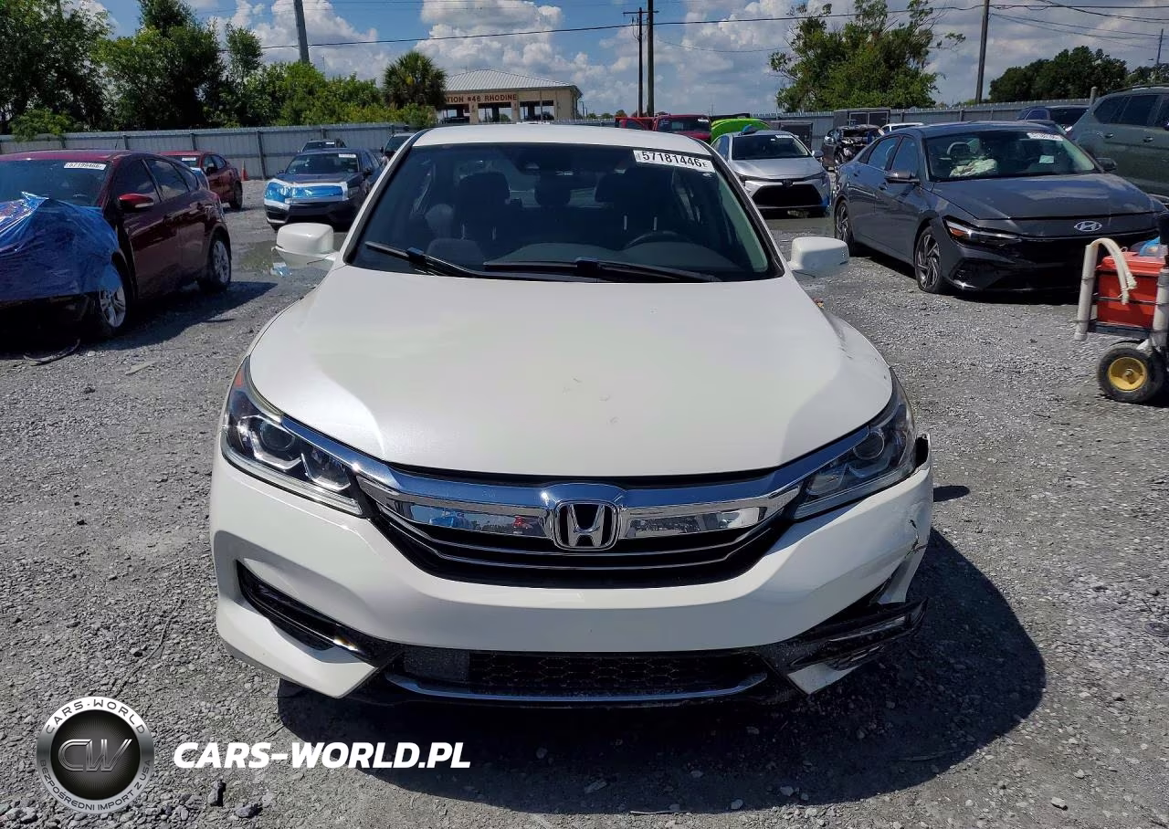 2017 Honda Accord VIN:JHMCR6F30HC005795 - 5