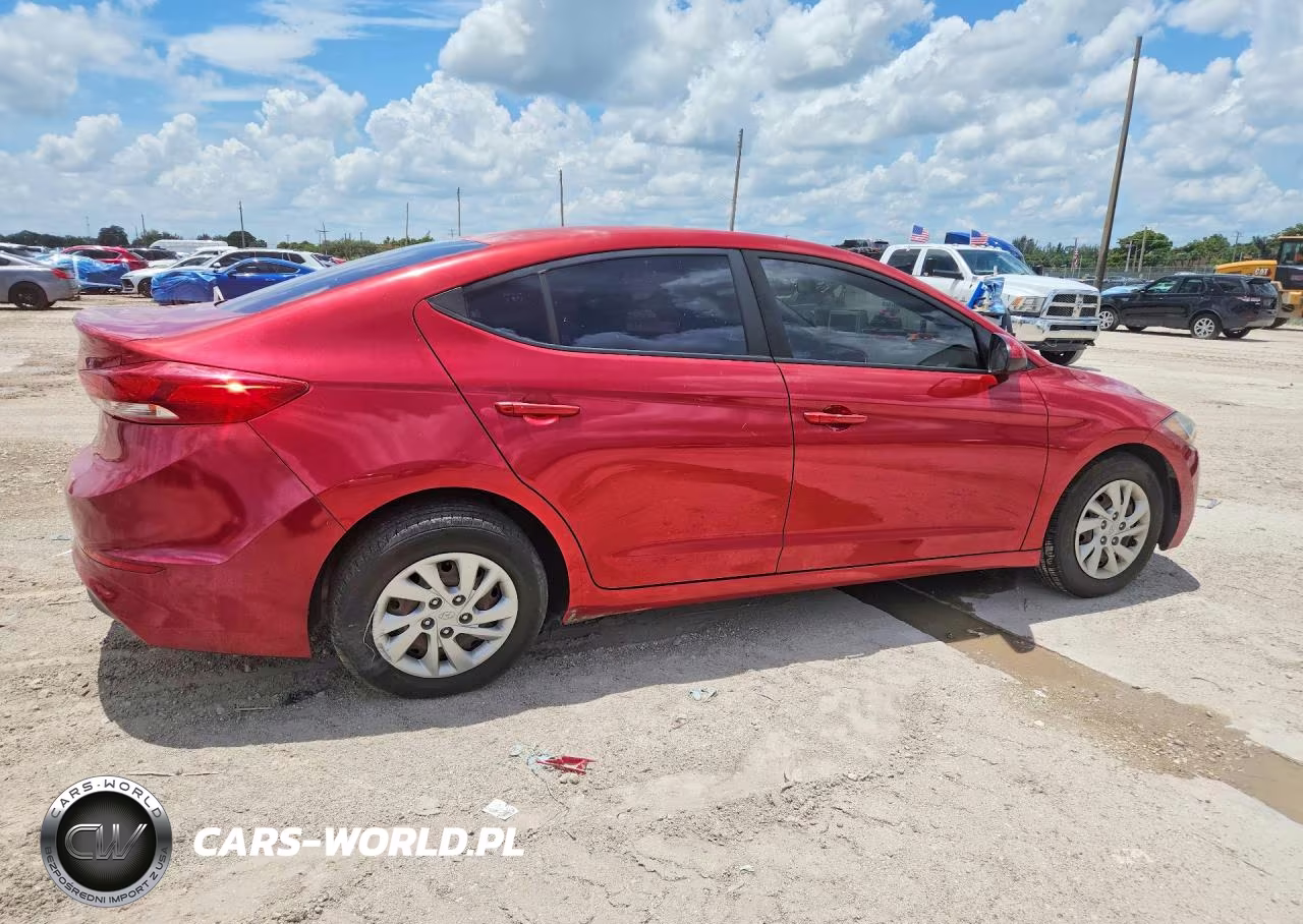 2018 Hyundai Elantra Se VIN:5NPD74LFXJH294676 - 3