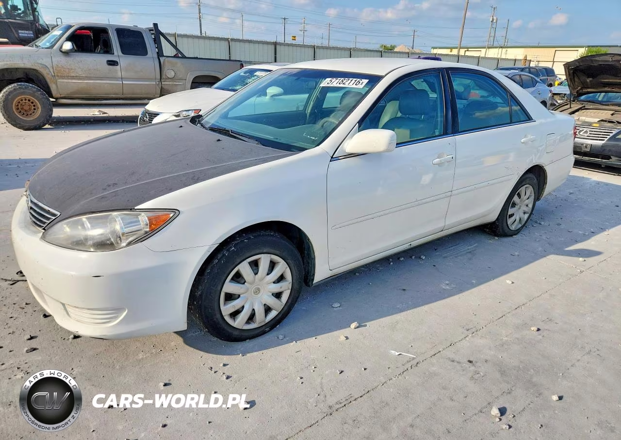 2005 Toyota Camry Le