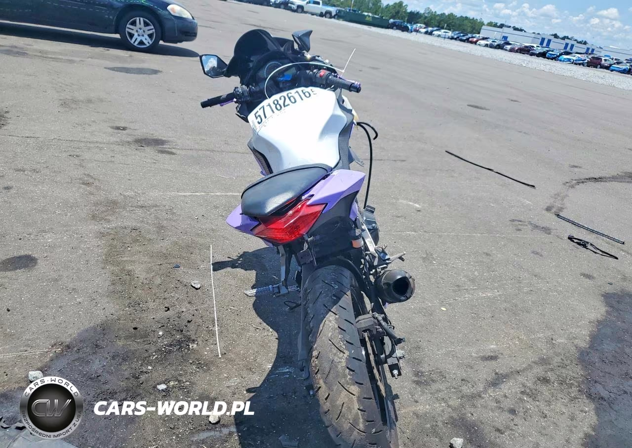 2017 Kawasaki Ex300 A VIN:JKAEX8A1XHDA31703 - 4