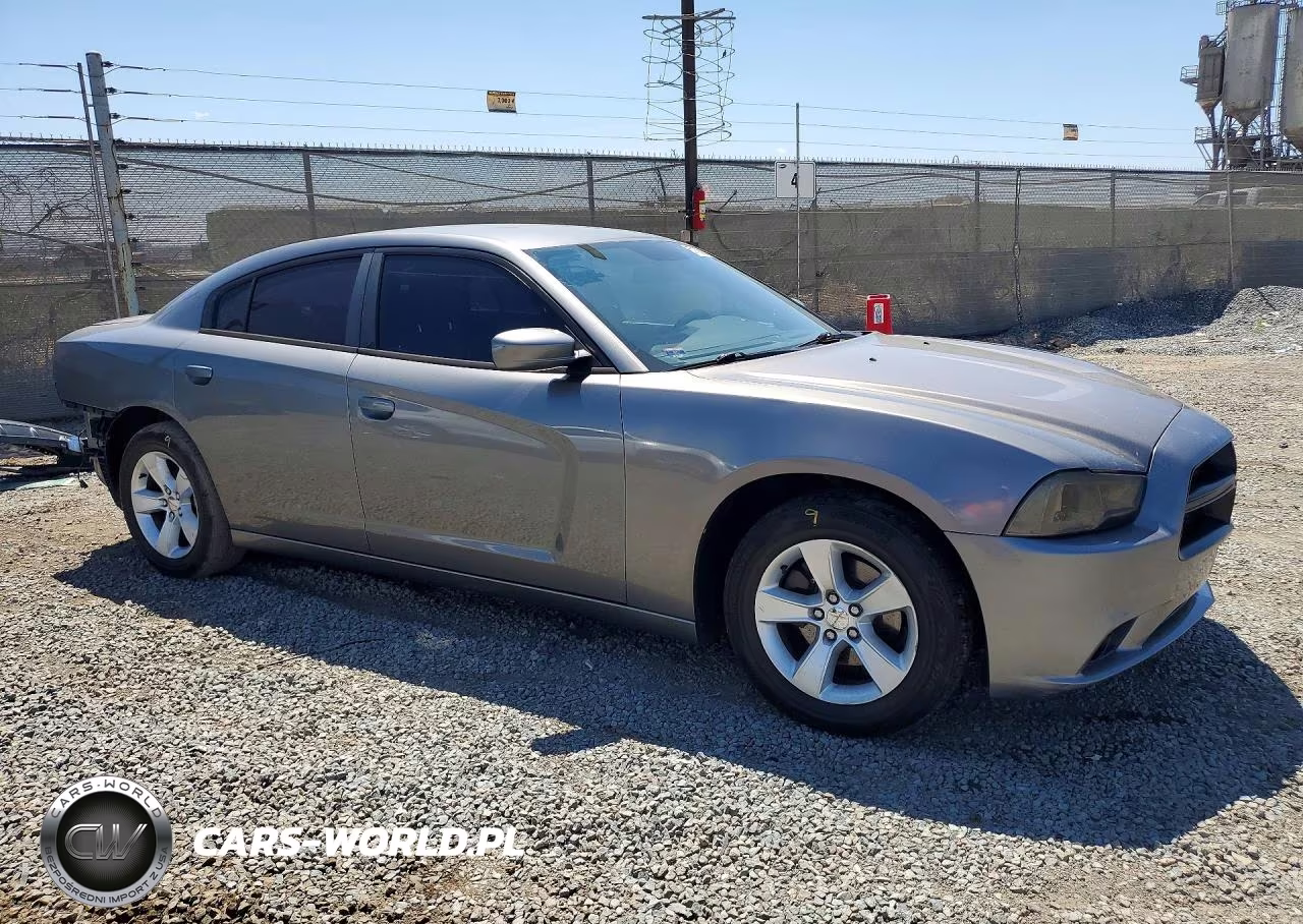 2011 Dodge Charger VIN:2B3CL3CG2BH577448 - 4