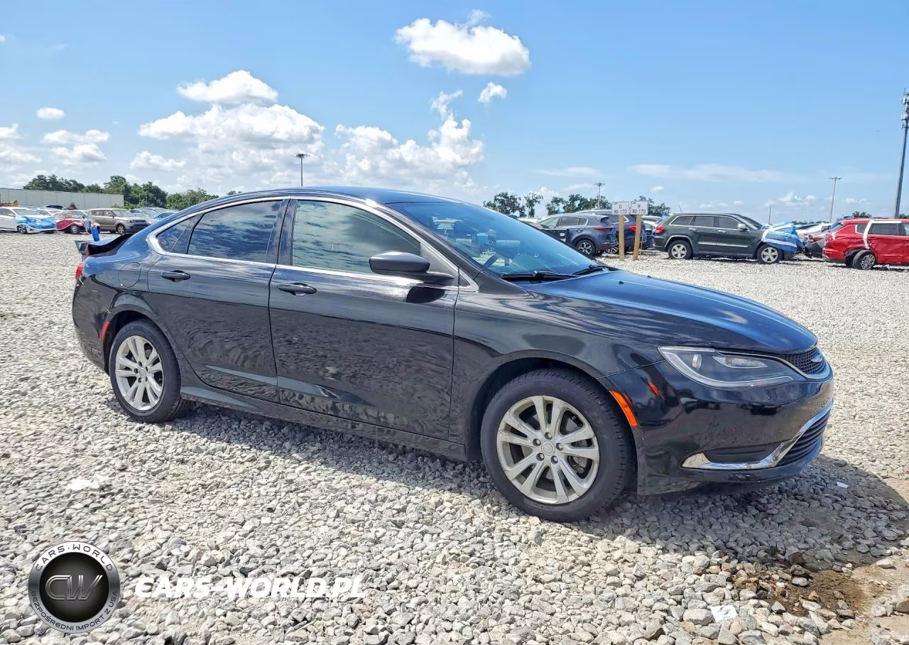 2016 Chrysler 200 Limited VIN:1C3CCCAB3GN152569 - 4