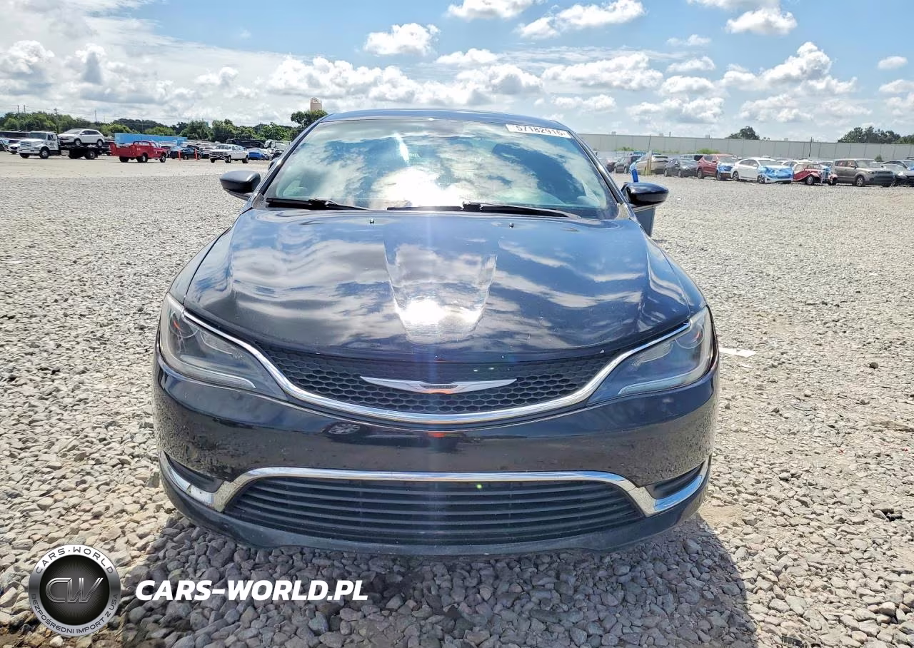 2016 Chrysler 200 Limited VIN:1C3CCCAB3GN152569 - 5