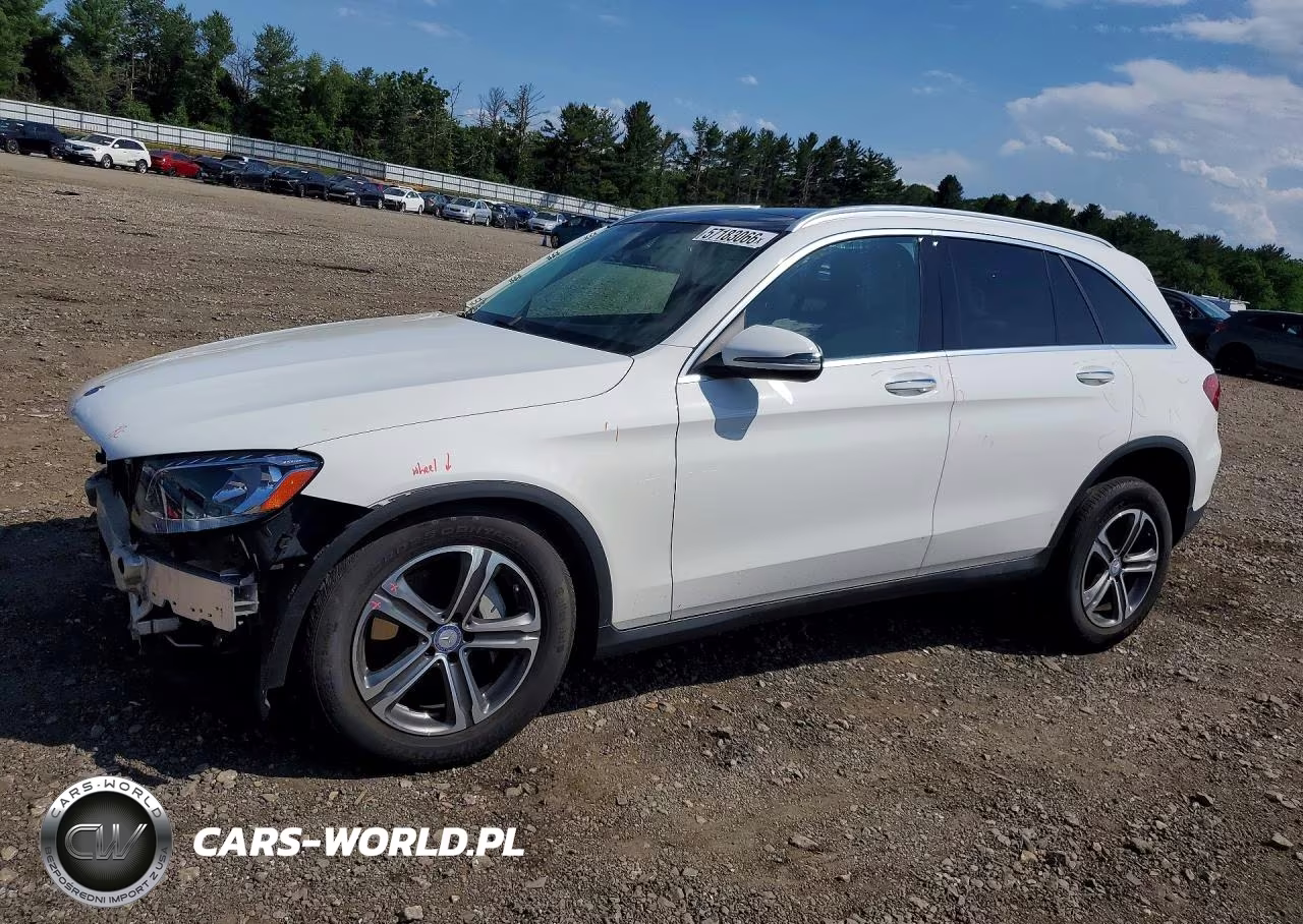 2017 Mercedes-Benz Glc 300 4Matic – zdjęcie 1 z 13