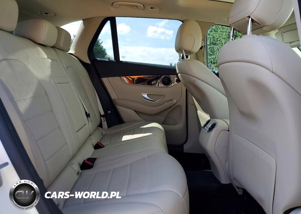 2017 Mercedes-Benz Glc 300 4Matic VIN:WDC0G4KB3HF151953 - 11