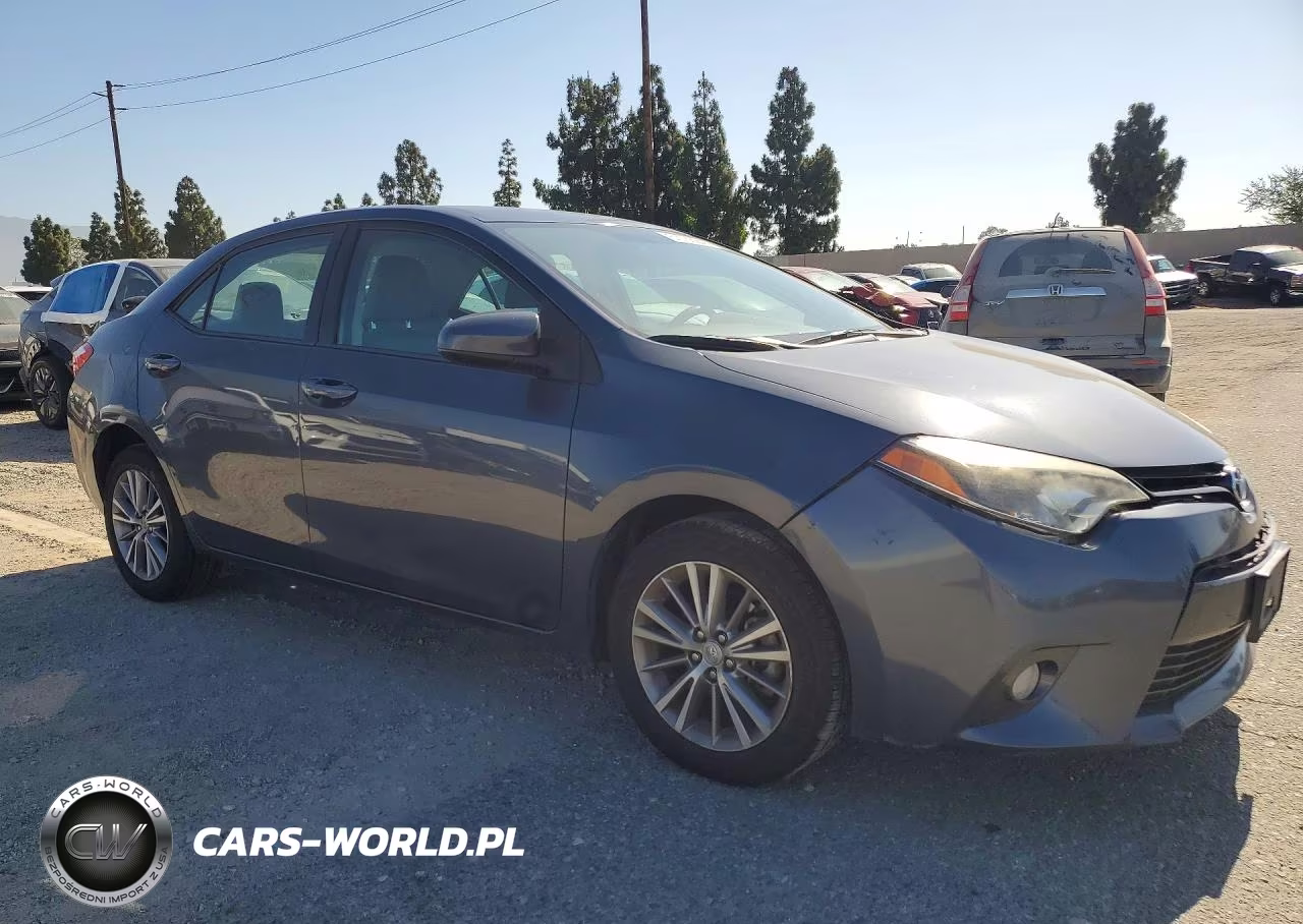 2015 Toyota Corolla Le Plus VIN:5YFBURHE7FP238458 - 4