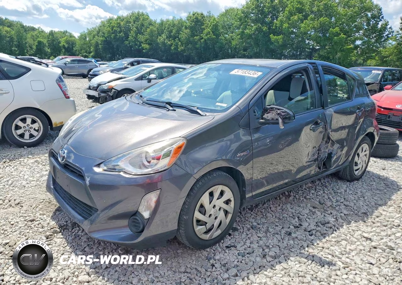 2015 Toyota Prius C One