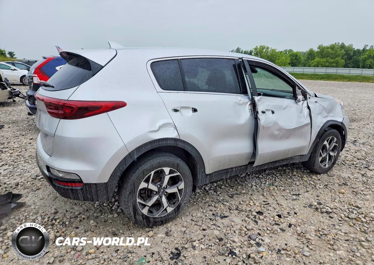2021 Kia Sportage Lx VIN:KNDPMCAC5M7920698 - 3
