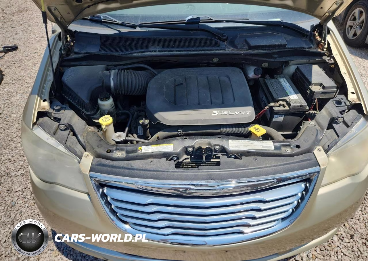 2011 Chrysler Town & Country Touring-L VIN:2A4RR8DG0BR631109 - 12