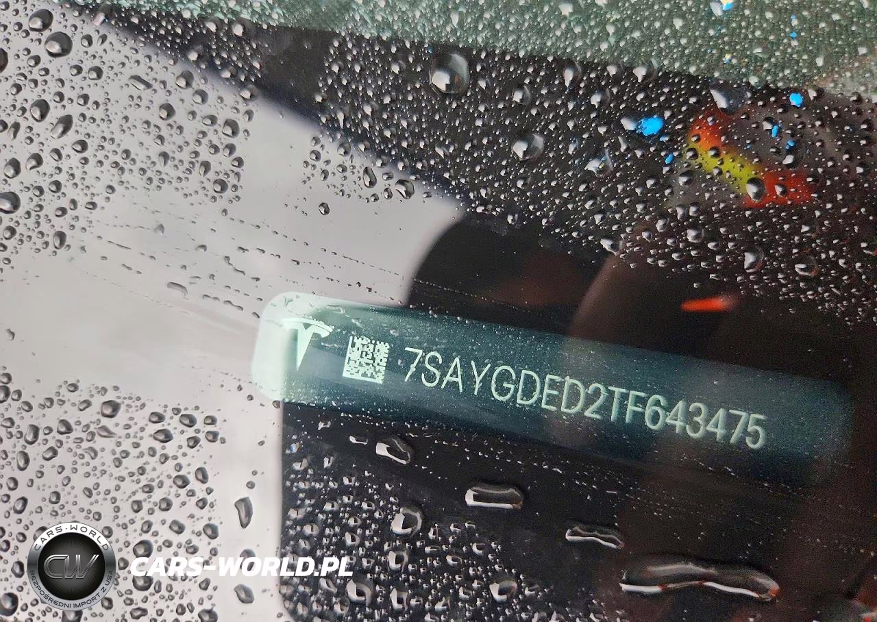 2026 Tesla Model Y VIN:7SAYGDED2TF643475 - 12