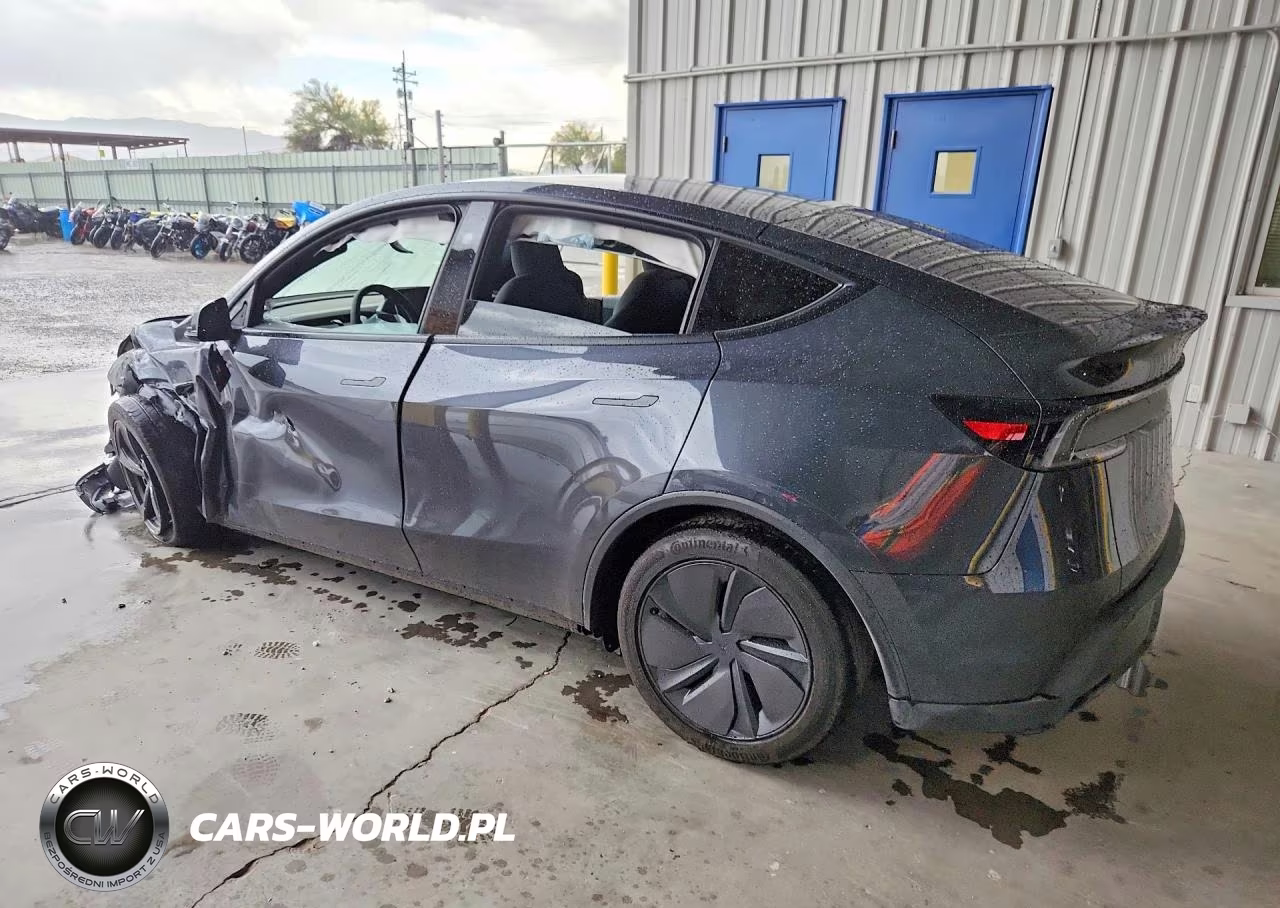 2026 Tesla Model Y VIN:7SAYGDED2TF643475 - 2