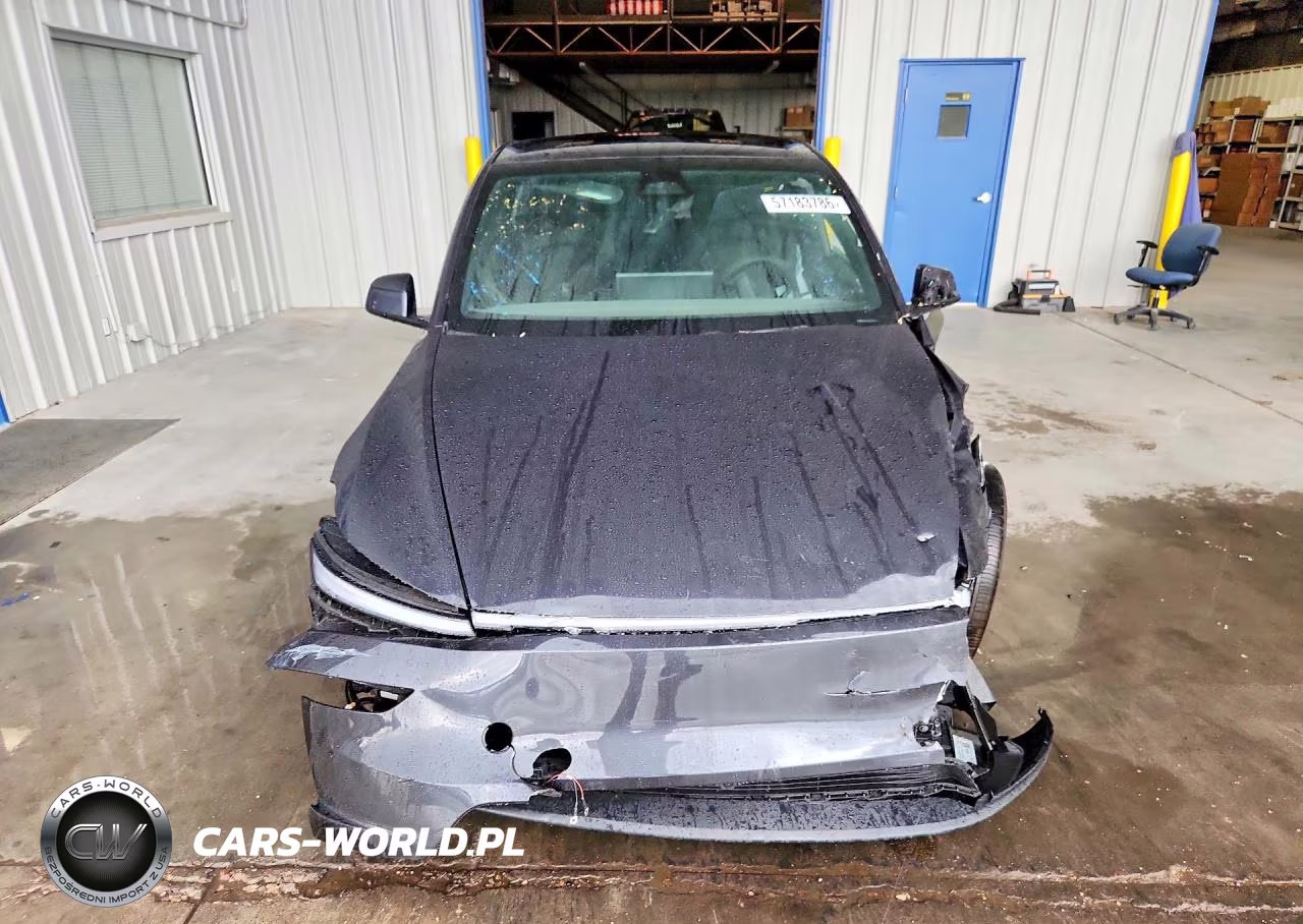 2026 Tesla Model Y VIN:7SAYGDED2TF643475 - 5