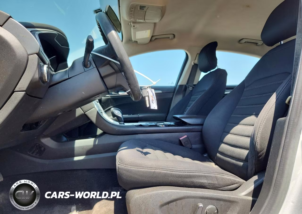 FORD FUSION VIN:1FA6P0H71F5102674 - 7
