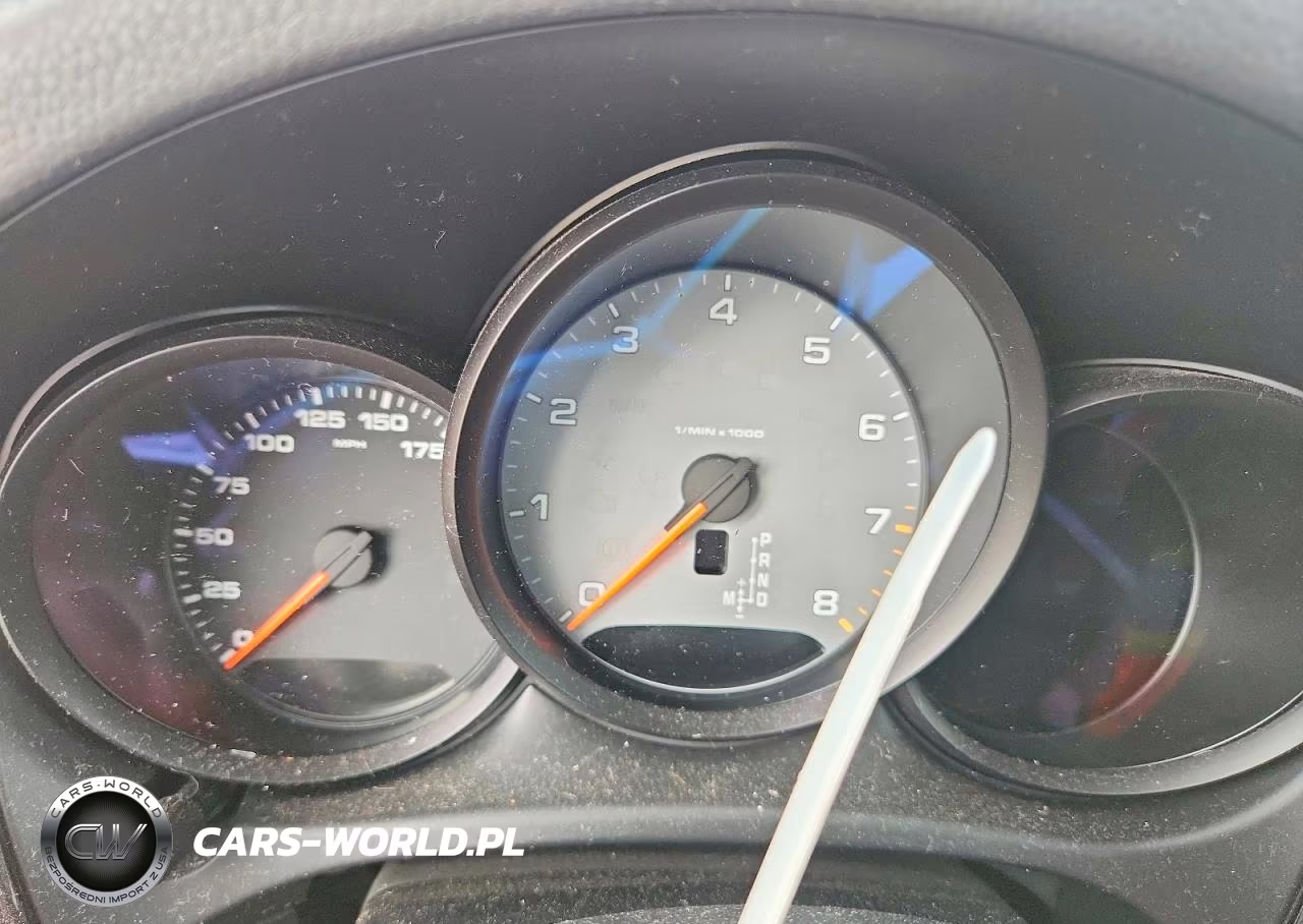 2016 Porsche Macan S VIN:WP1AB2A58GLB44388 - 9