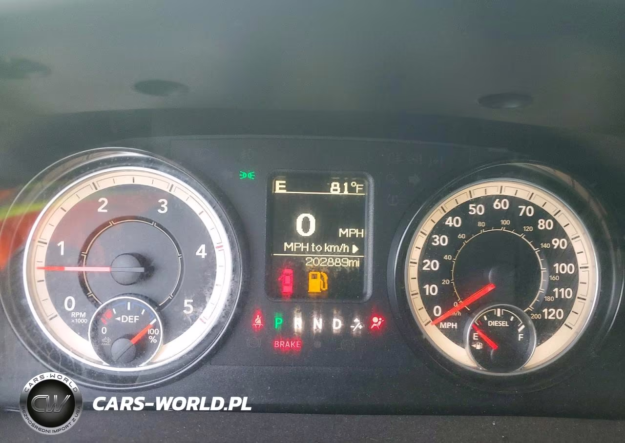 2018 Ram 2500 St VIN:3C6UR5CL3JG316345 - 9