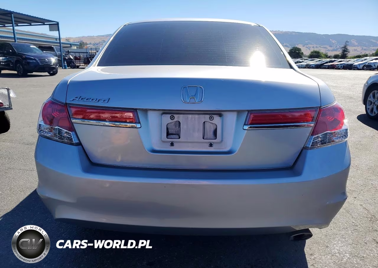 2011 Honda Accord Lx VIN:1HGCP2F30BA109692 - 6