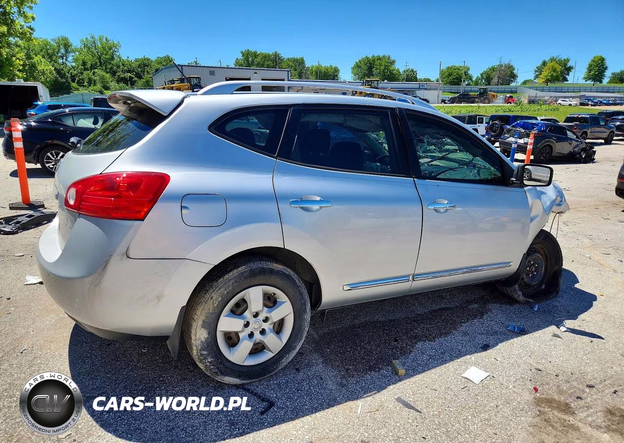 2014 Nissan Rogue Select S VIN:JN8AS5MT8EW623441 - 3