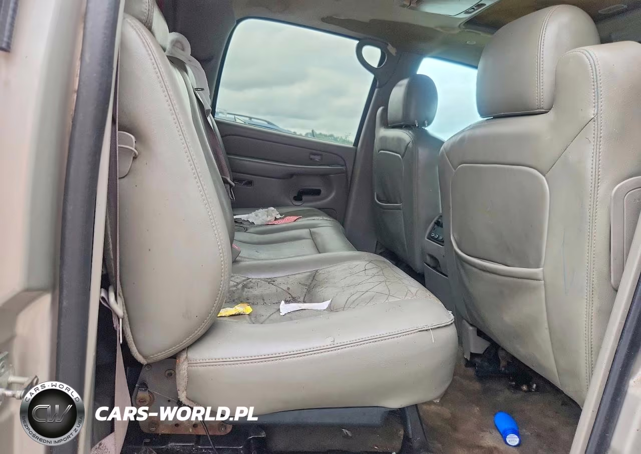 2005 Chevrolet Avalanche C1500 VIN:3GNEC12Z35G172094 - 10