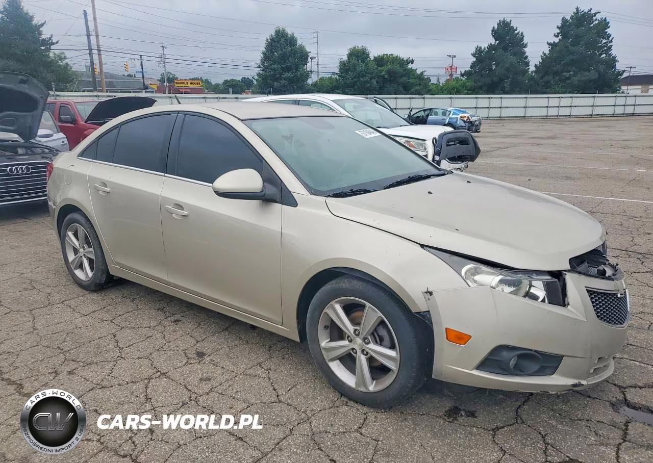 2014 Chevrolet Cruze Lt VIN:1G1PE5SB3E7370491 - 4