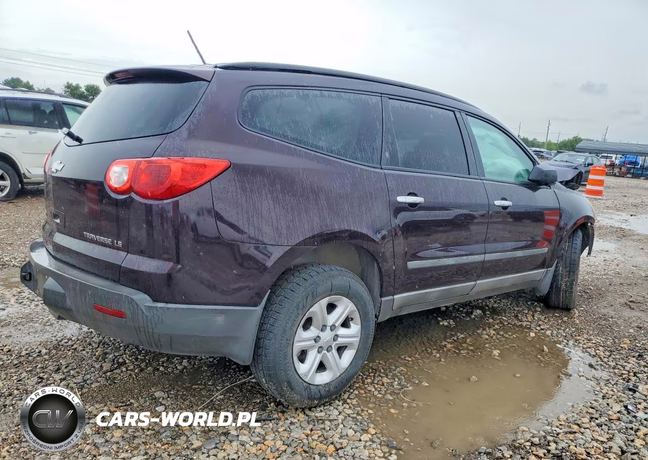 2010 Chevrolet Traverse Ls VIN:1GNLREED3AS112154 - 3