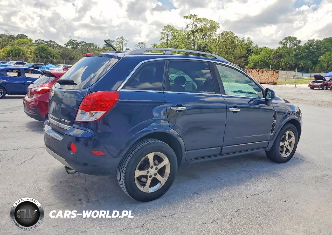 2012 Chevrolet Captiva Sport VIN:3GNAL3E53CS533630 - 3