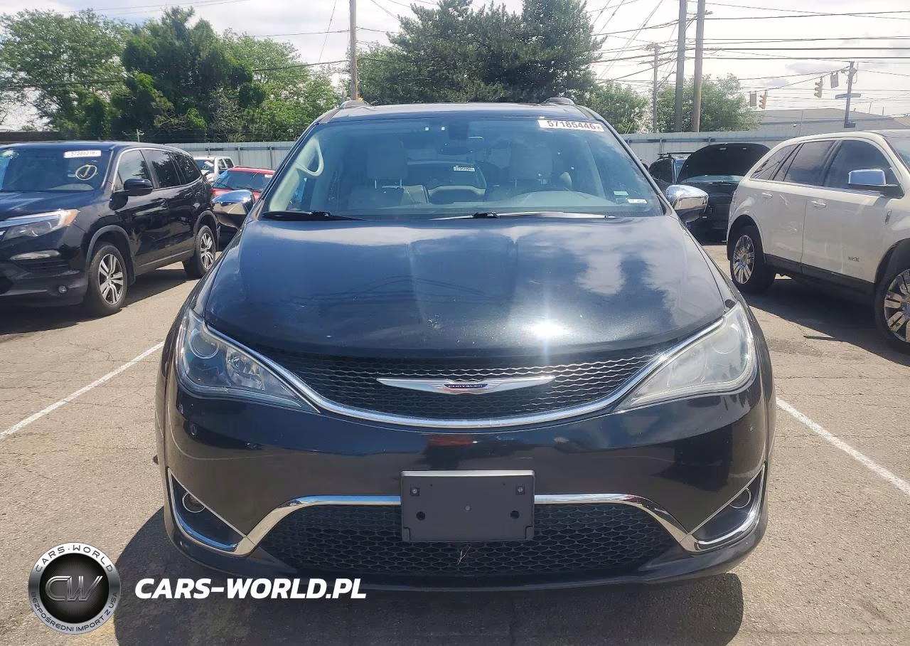 2019 Chrysler Pacifica Limited VIN:2C4RC1GG3KR731439 - 5