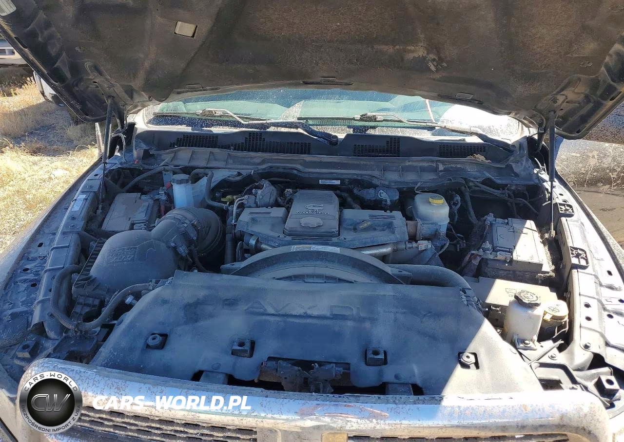 2016 Ram 3500 Laramie VIN:3C63R3ML5GG226735 - 12