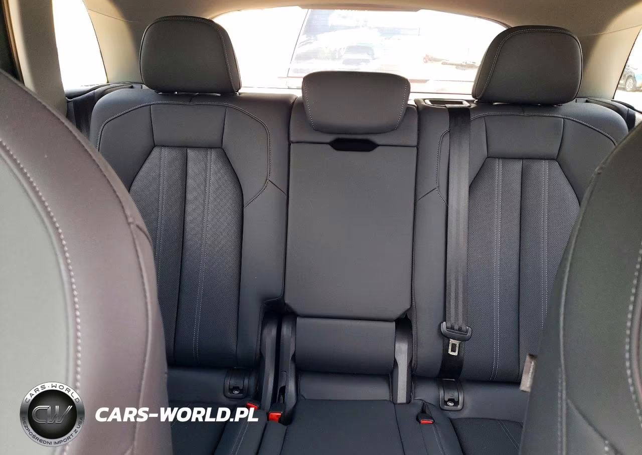 2025 Audi Q5 Premium Plus VIN:WA12AAGU6S2106359 - 10