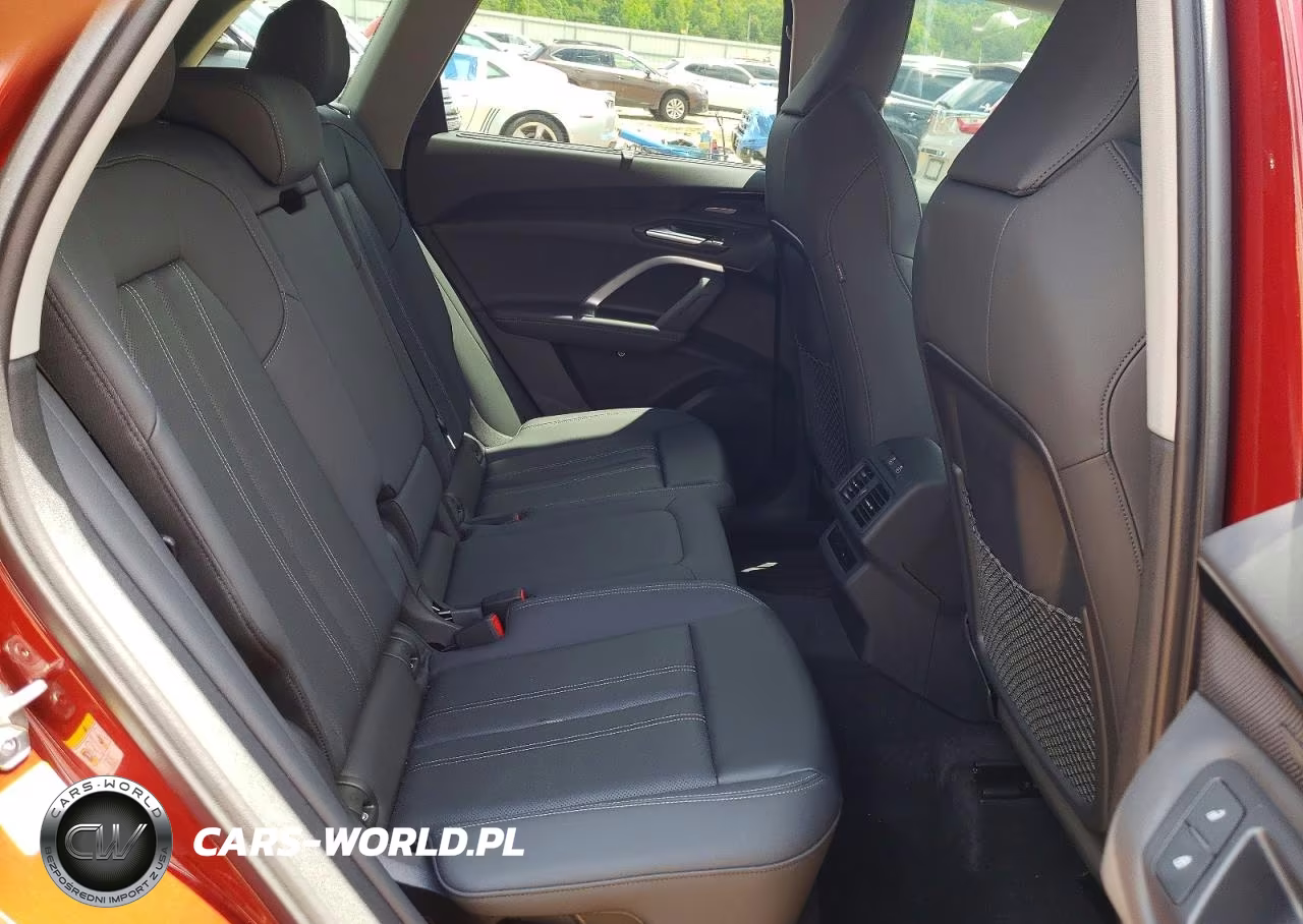 2025 Audi Q5 Premium Plus VIN:WA12AAGU6S2106359 - 11