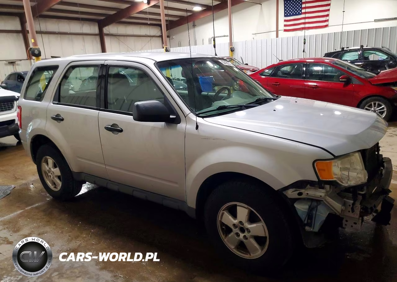 2012 Ford Escape Xls VIN:1FMCU0C71CKC37868 - 4