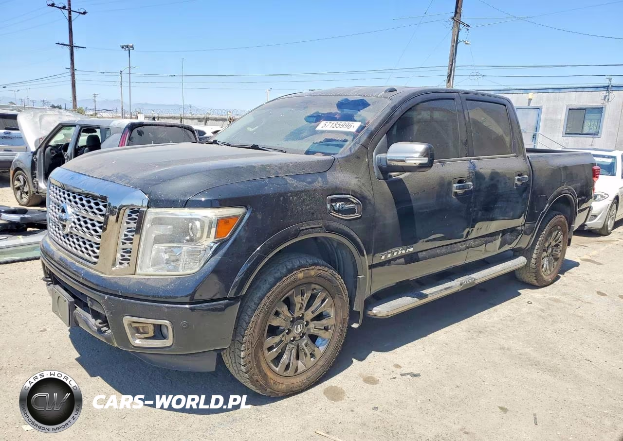 2017 Nissan Titan Platinum Reserve – zdjęcie 1 z 12