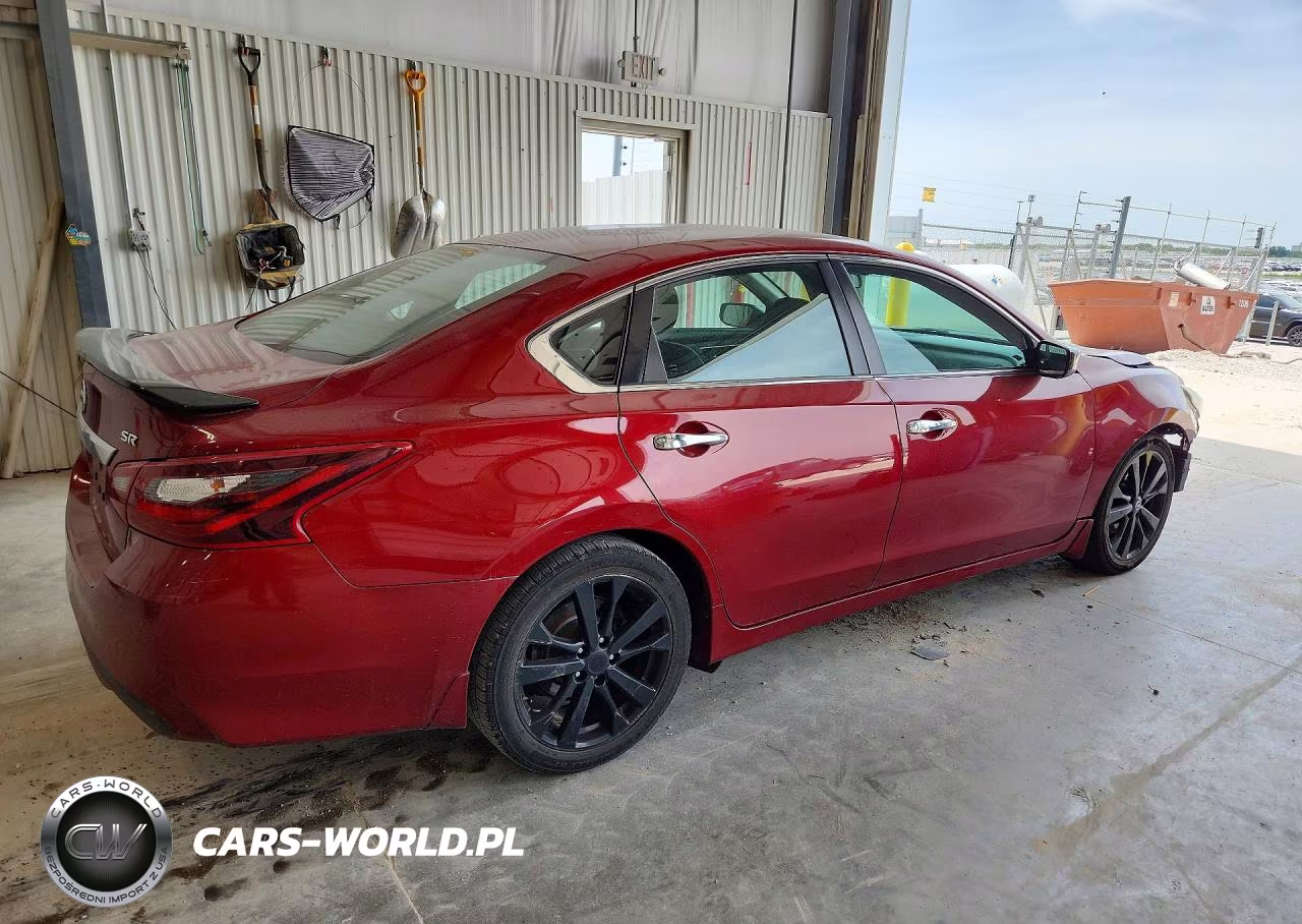 2017 Nissan Altima 2.5 Sr VIN:1N4AL3AP3HC231824 - 3