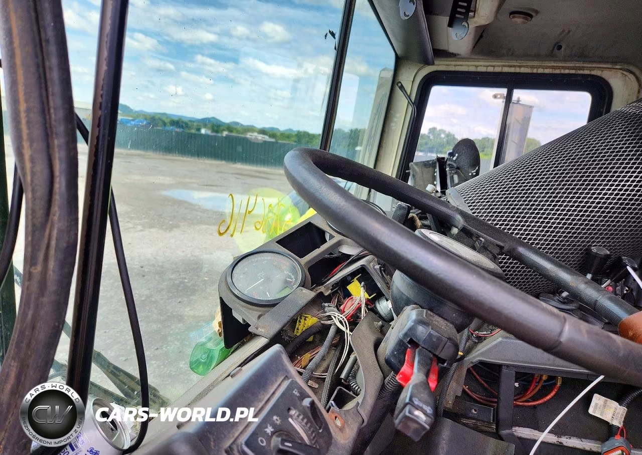 2015 Mack Mru613 Refuse Truck VIN:1M2AV04C0FM012141 - 9
