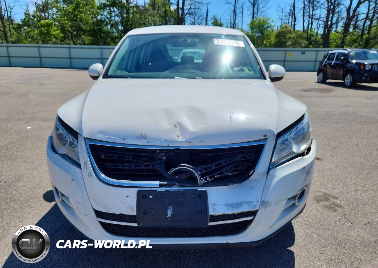 2011 Volkswagen Tiguan VIN:WVGBV7AX2BW524096 - 5