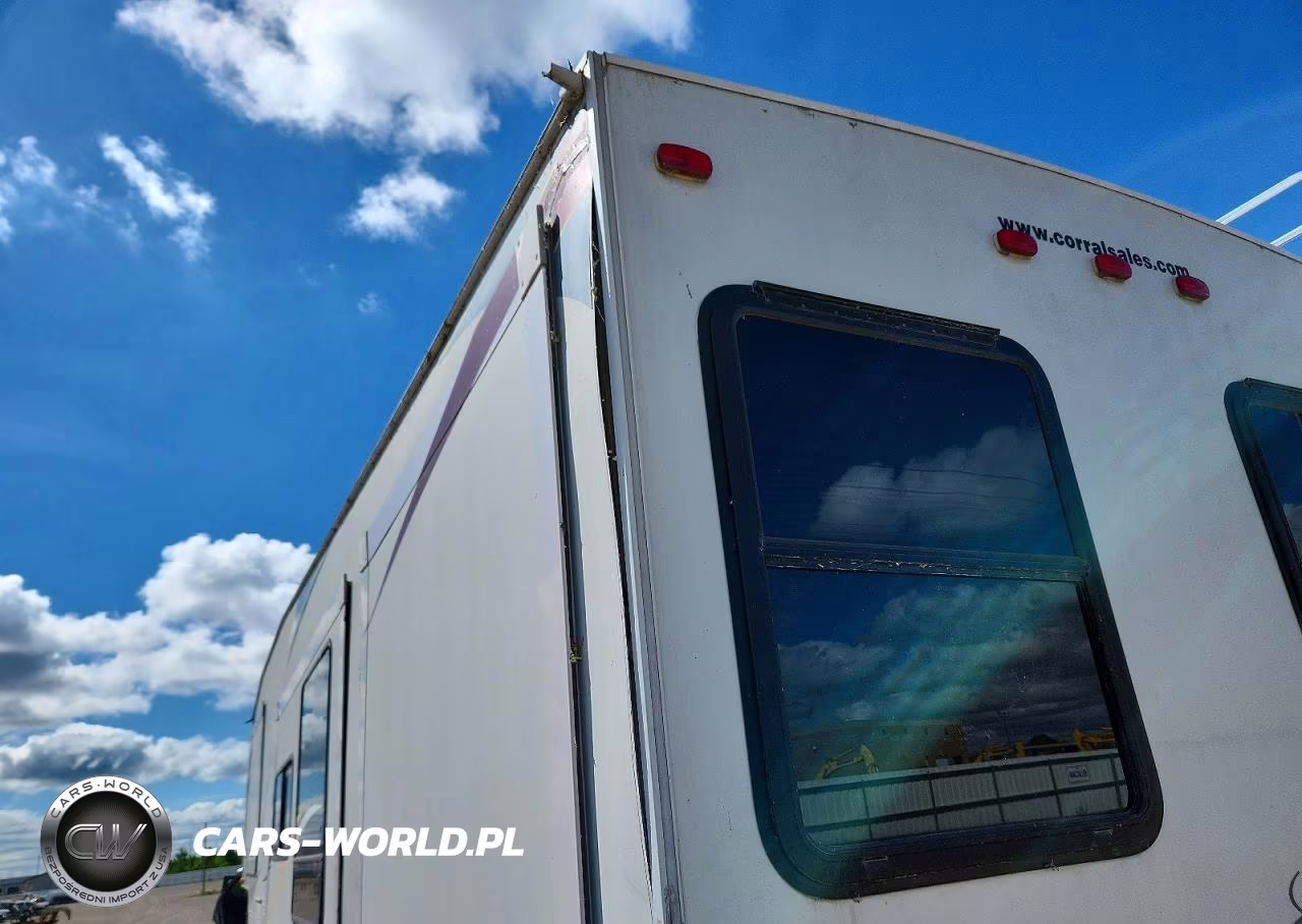 2011 Heartland Greystone Camper VIN:5SFSG3624BE223367 - 9