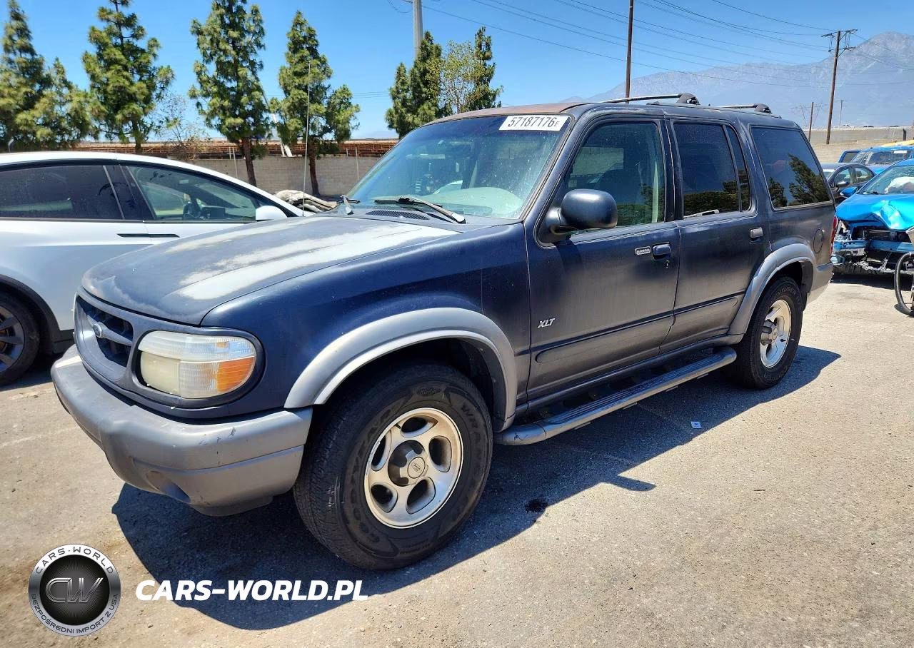 2000 Ford Explorer Xlt