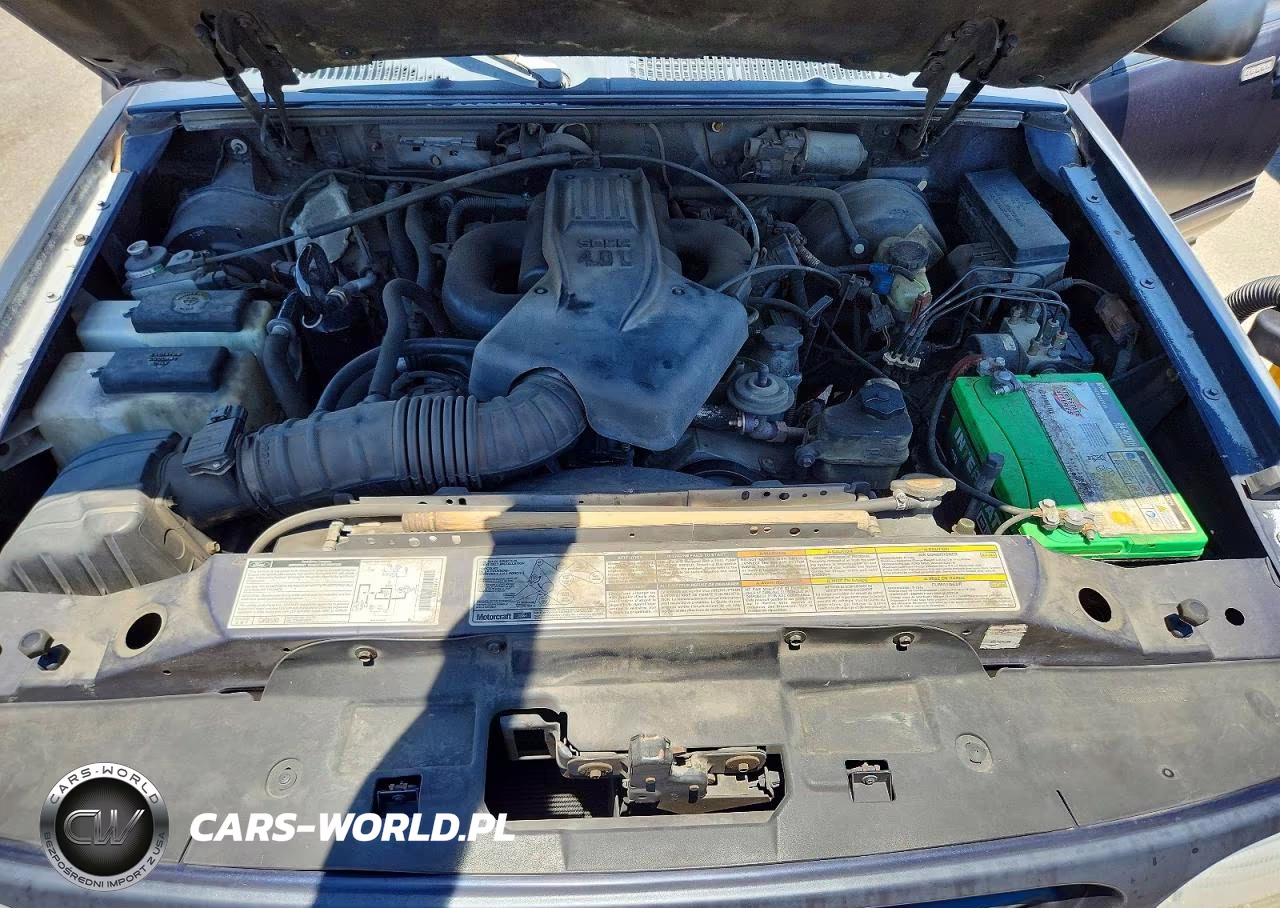 2000 Ford Explorer Xlt VIN:1FMZU73E7YZB31697 - 12