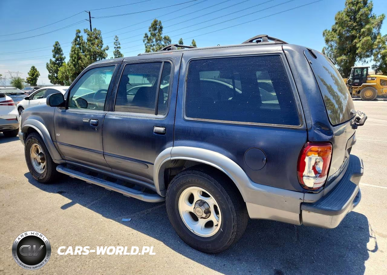 2000 Ford Explorer Xlt VIN:1FMZU73E7YZB31697 - 2