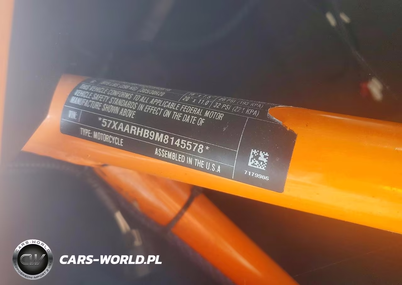 2021 Polaris Slingshot R VIN:57XAARHB9M8145578 - 9
