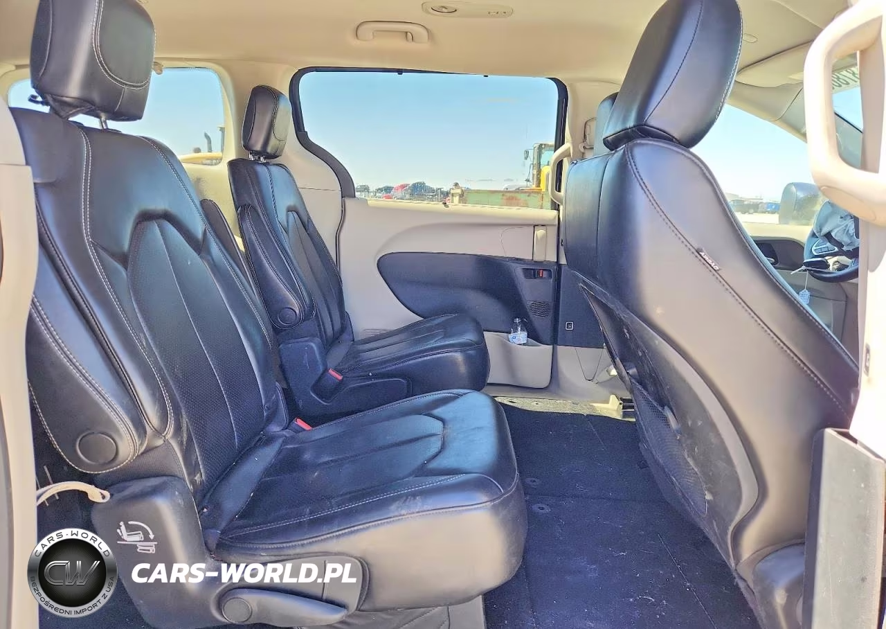 2020 Chrysler Voyager Lxi VIN:2C4RC1DGXLR164572 - 11