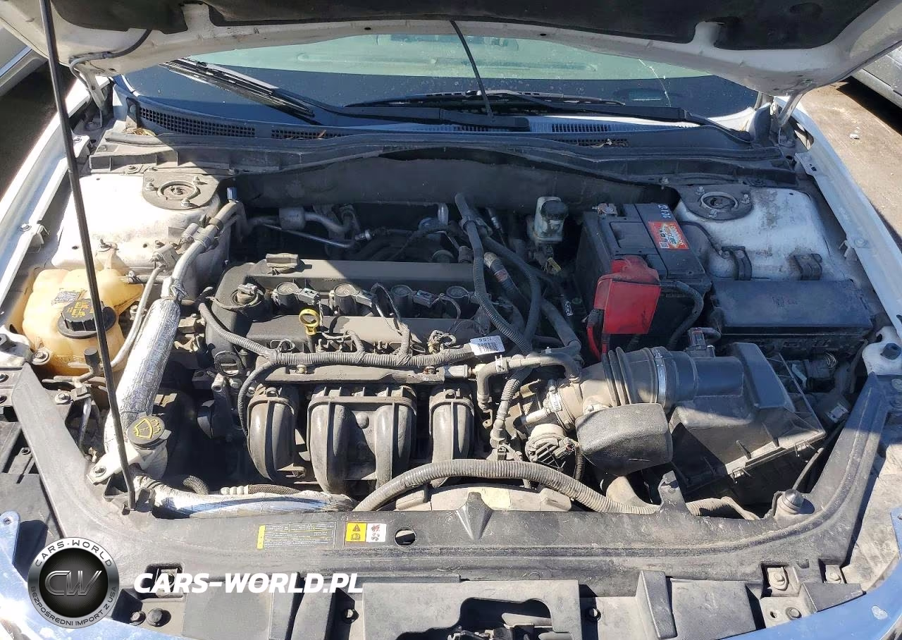 2012 Ford Fusion S VIN:3FAHP0GA1CR321990 - 11