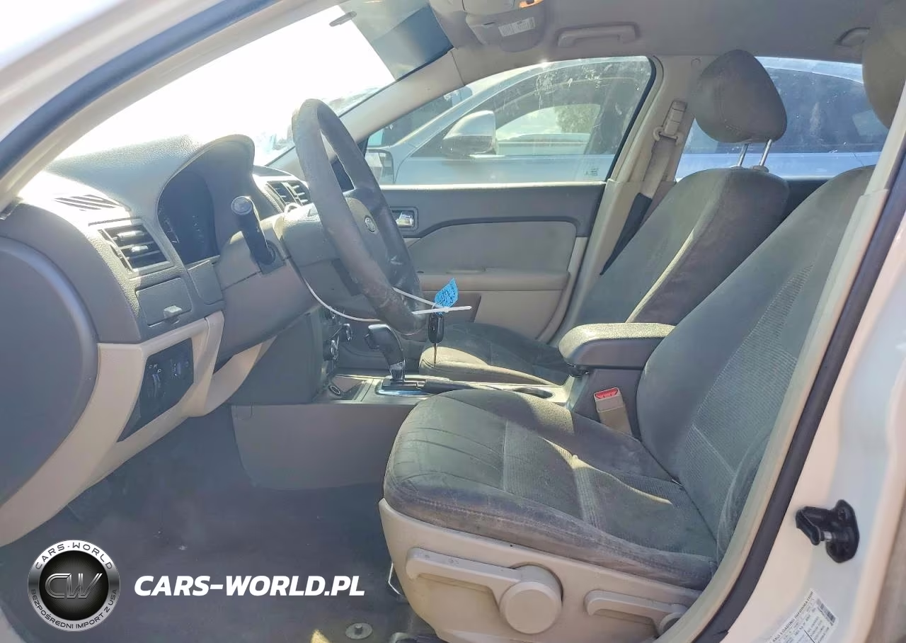 2012 Ford Fusion S VIN:3FAHP0GA1CR321990 - 7