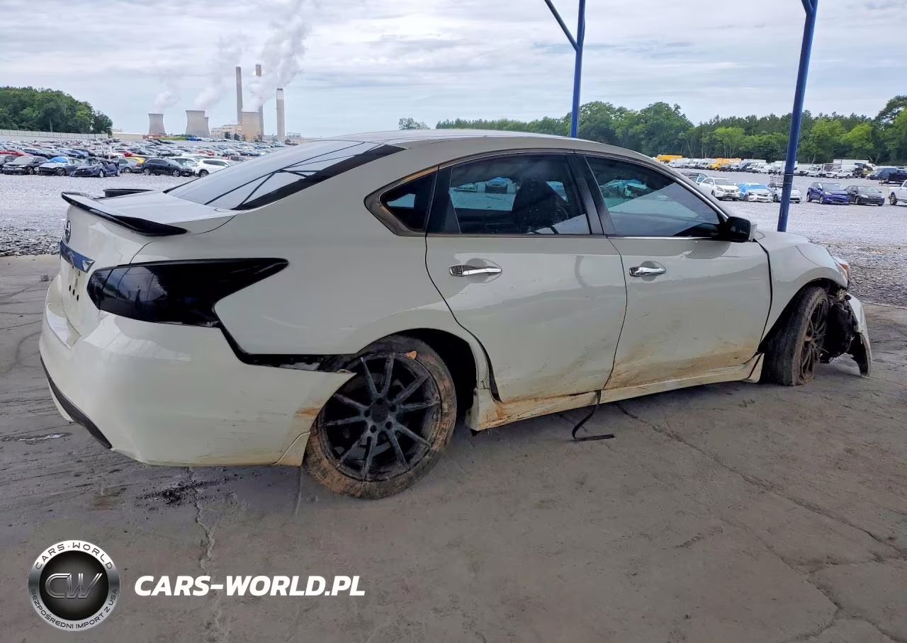 2018 Nissan Altima 2.5 S VIN:1N4AL3AP8JC233607 - 3