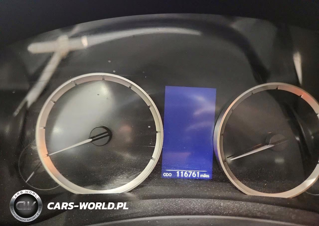 2015 Lexus Is 250 VIN:JTHCF1D23F5028513 - 9