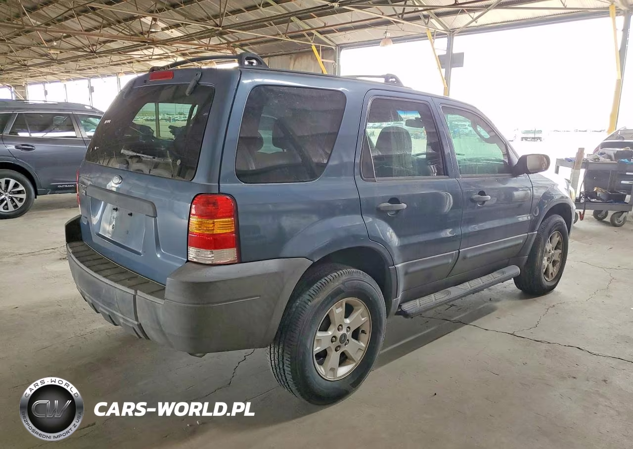 2005 Ford Escape Xlt VIN:1FMYU03135KA65380 - 3