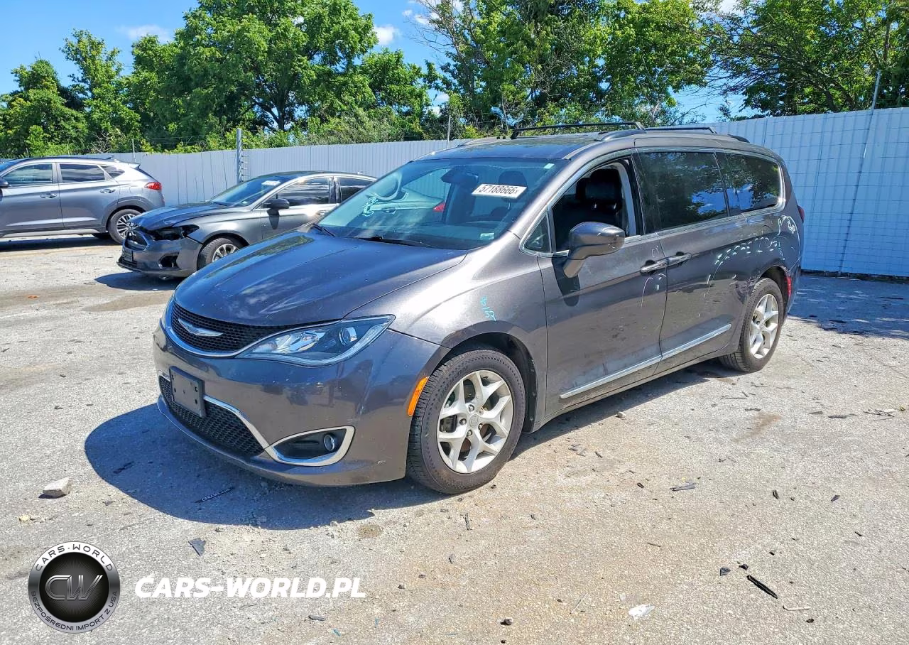 2017 Chrysler Pacifica Touring L