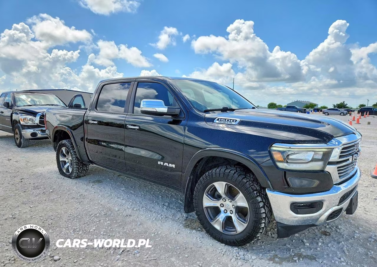 2020 Ram 1500 Laramie VIN:1C6SRFJT9LN236722 - 4