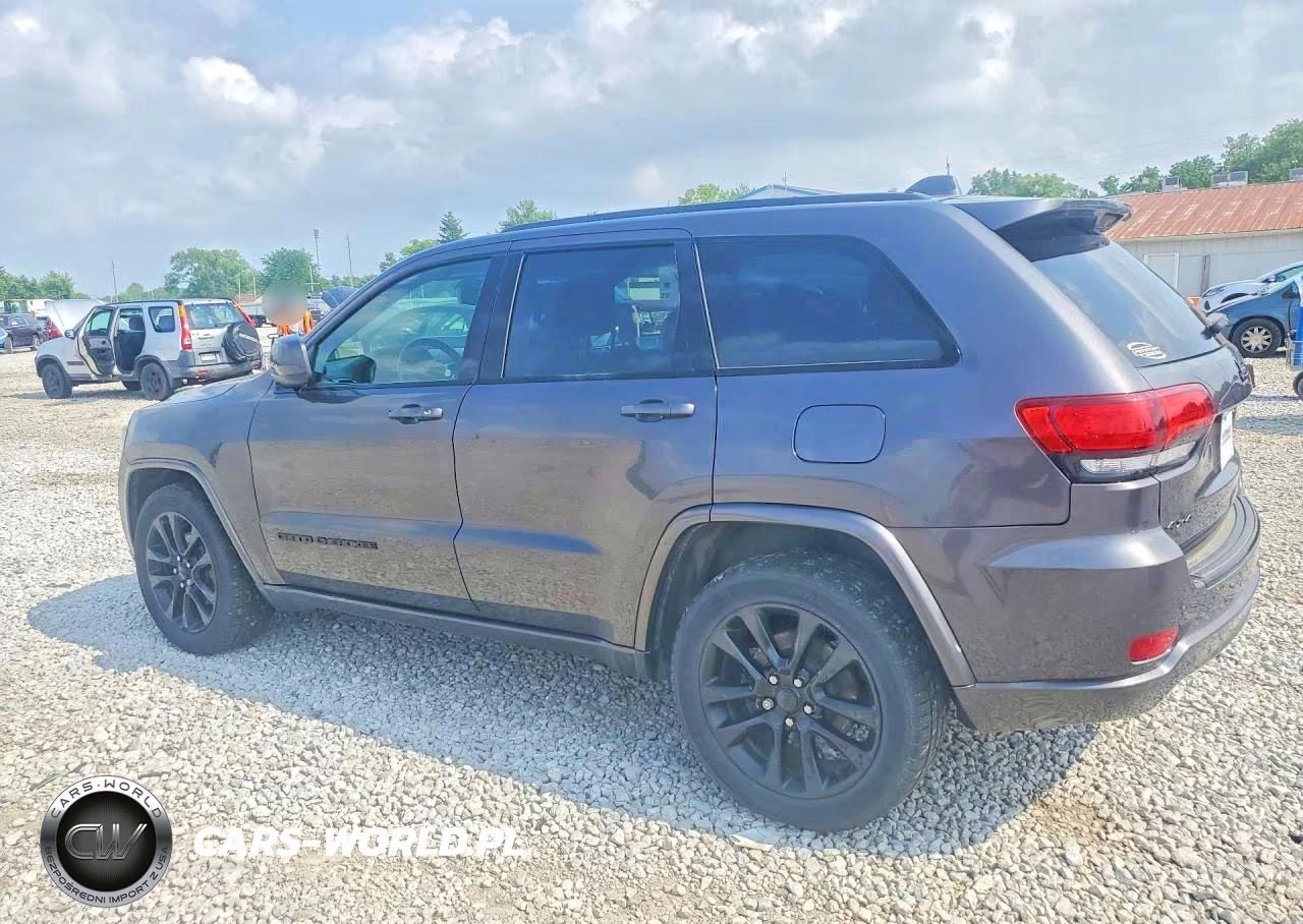 2018 Jeep Grand Cherokee Laredo VIN:1C4RJFAG7JC214924 - 2