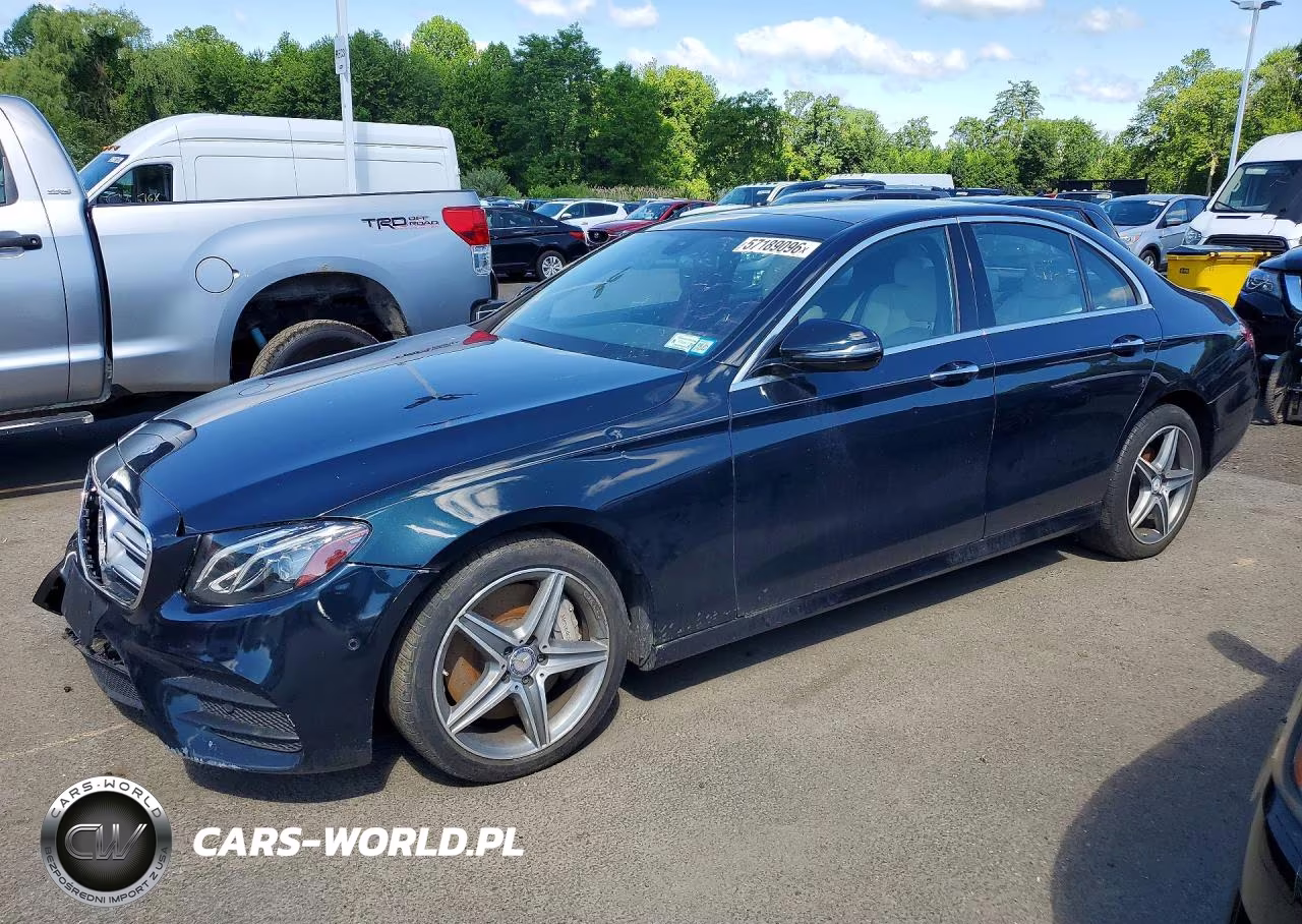 2017 Mercedes-Benz E 300 4Matic – zdjęcie 1 z 12